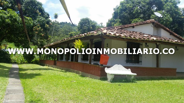 HERMOSA FINCA PARA ARRIENDO VACACIONAL EN SAN DIEGO COD.4404
