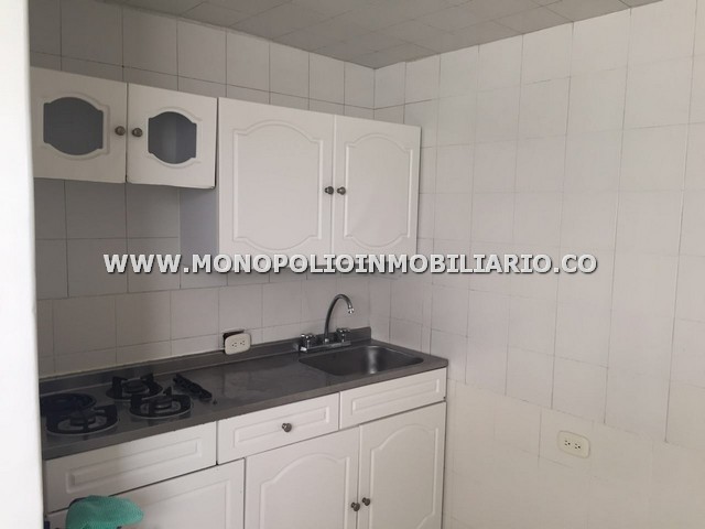 APARTAESTUDIO AMOBLADO EN ARRIENDO - SECTOR SIMÓN BOLÍVAR COD: 4918