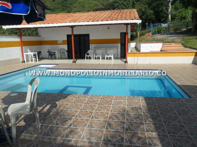 FINCA DE RECREO EN ARRIENDO - SECTOR EL HATO COD: 597