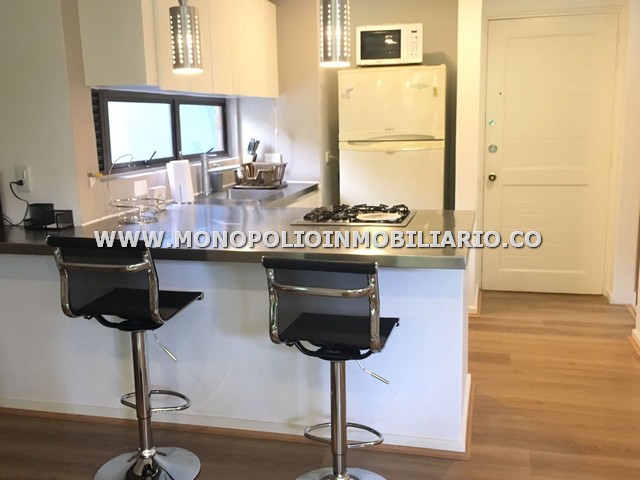 APARTAESTUDIO AMOBLADO EN ARRIENDO - SECTOR PROVENZA COD: 7968