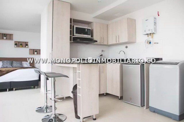 APARTAESTUDIO AMOBLADO PARA ARRIENDO EN MEDELLIN - EL POBLADO COD.8114
