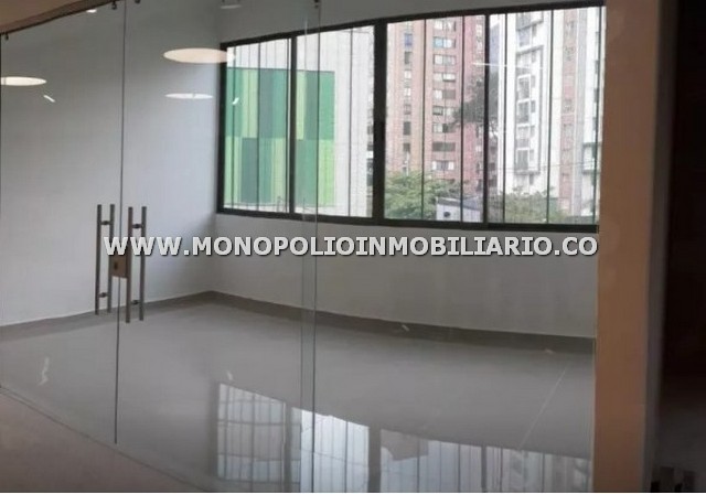LOCAL EN ARRENDAMIENTO - SECTOR BOMBONA, MEDELLIN COD: 15565