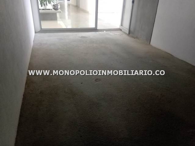CÓMODO LOCAL EN ARRENDAMIENTO - SECTOR BOMBONA COD: 15793
