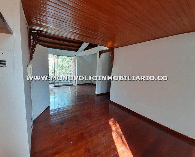 APARTAMENTO DUPLEX EN VENTA - SECTOR SAN DIEGO, EL POBLADO COD: 19742