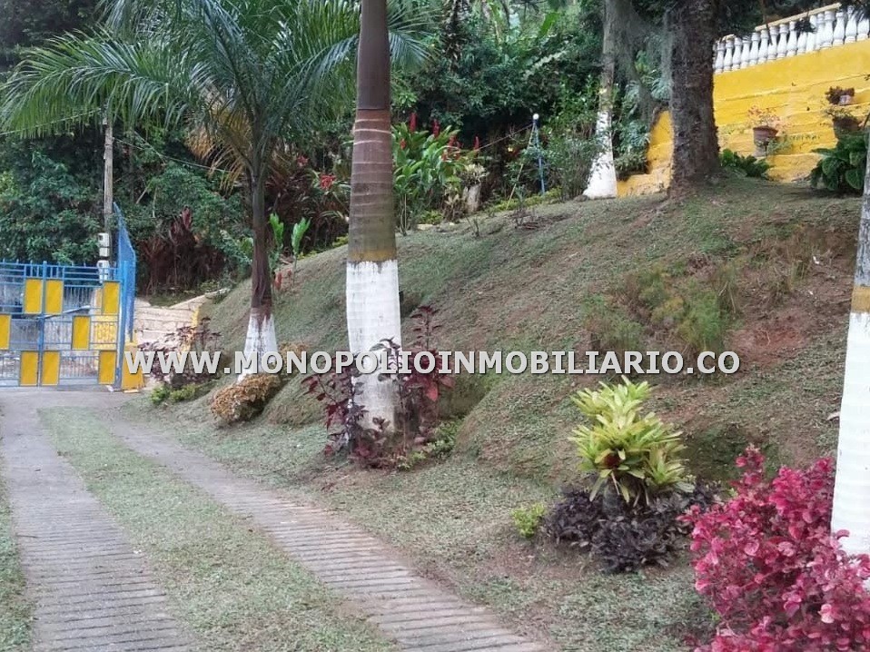 CASA FINCA AMOBLADA EN ARRENDAMIENTO - SECTOR BARBOSA, COD: 22961