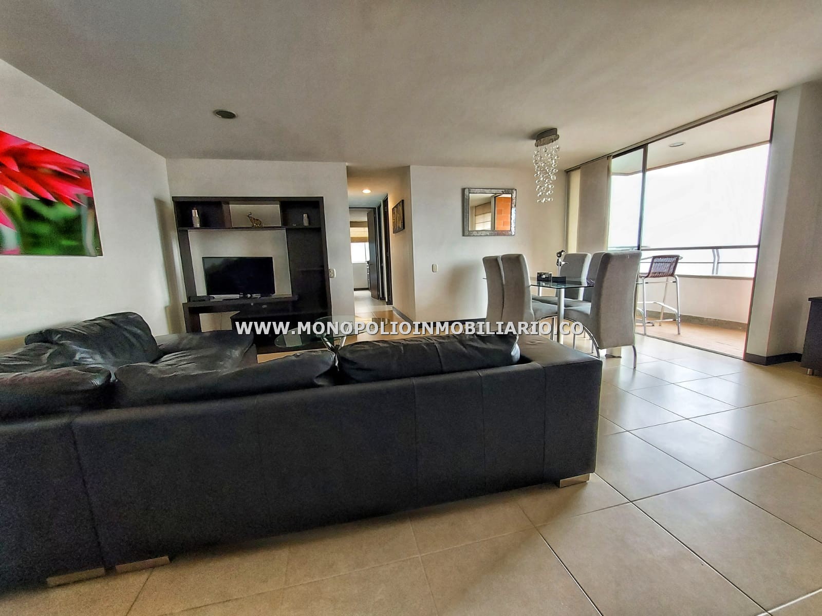 APARTAMENTO AMOBLADO EN ARRIENDO - SECTOR EL POBLADO COD: 23796
