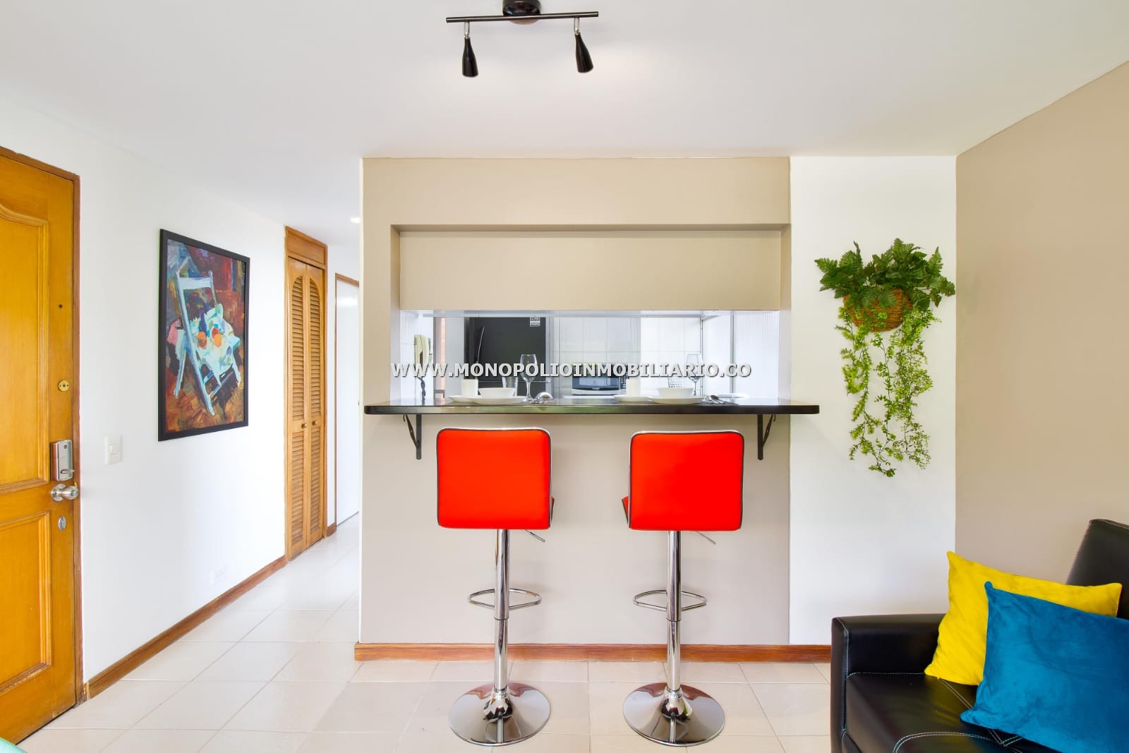 APARTAESTUDIO AMOBLADO EN ARRIENDO - SECTOR PATIO BONITO COD: 23885