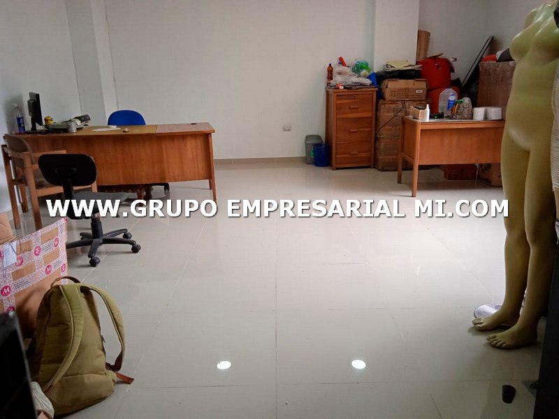 OFICINA EN ARRIENDO - SECTOR MANCHESTER COD: 24227