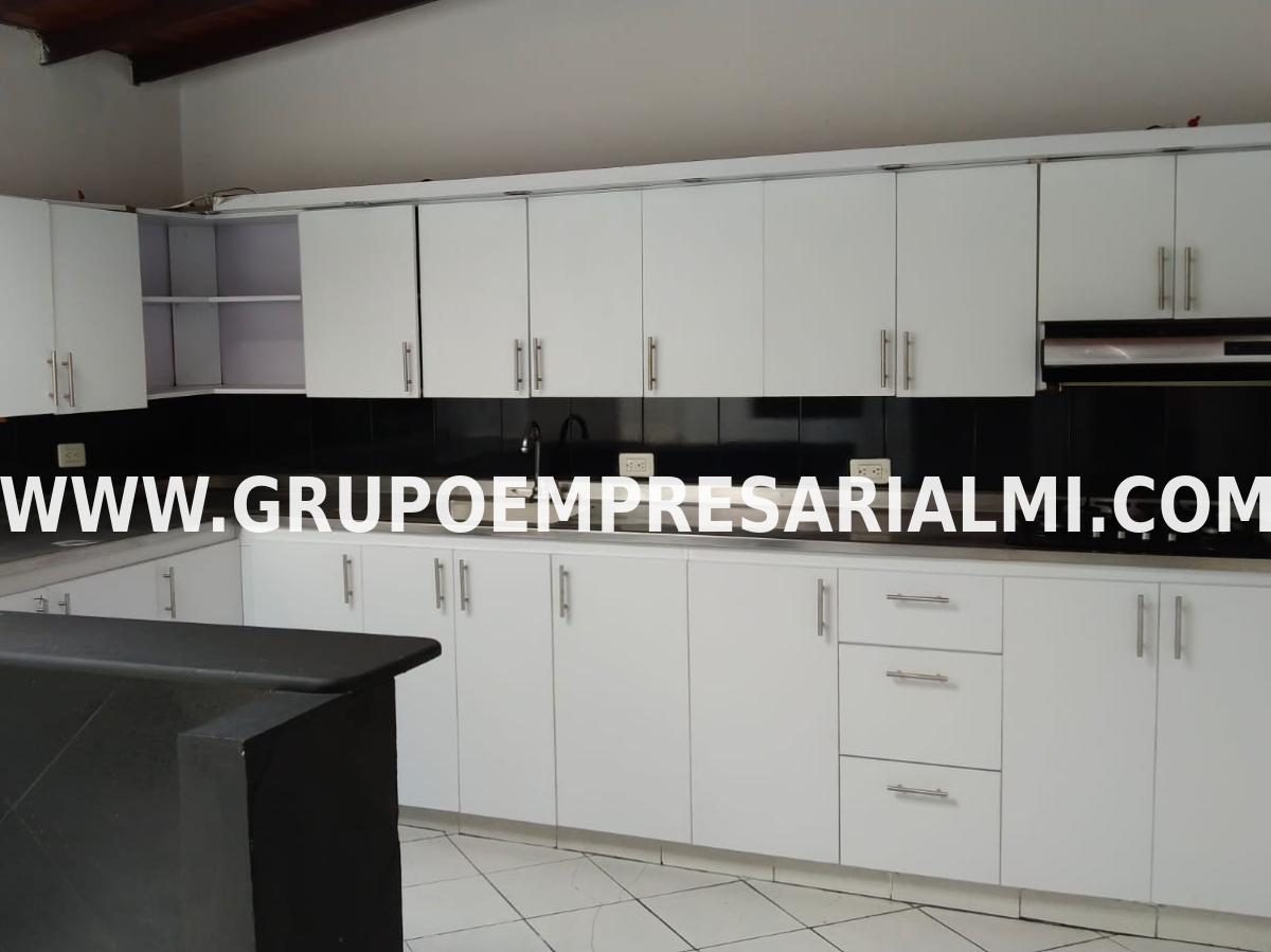 CASA BIFAMILIAR EN ALQUILER - CALASANZ COD: 14677