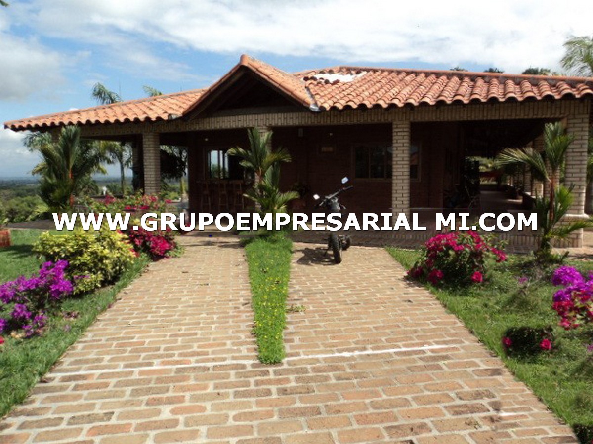 ESPLÉNDIDA FINCA DE RECREO EN ARRIENDO - SECTOR CRUCES COD: 231