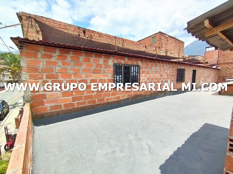 ESPLENDIDA BODEGA EN ARRIENDO- SECTOR NIQUIA, BELLO COD: 27138