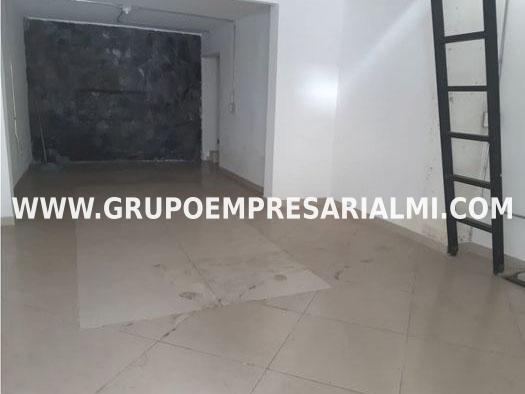 GRANDIOSO LOCAL EN ARRIENDO - SECTOR SIMÓN BOLÍVAR COD: 17999