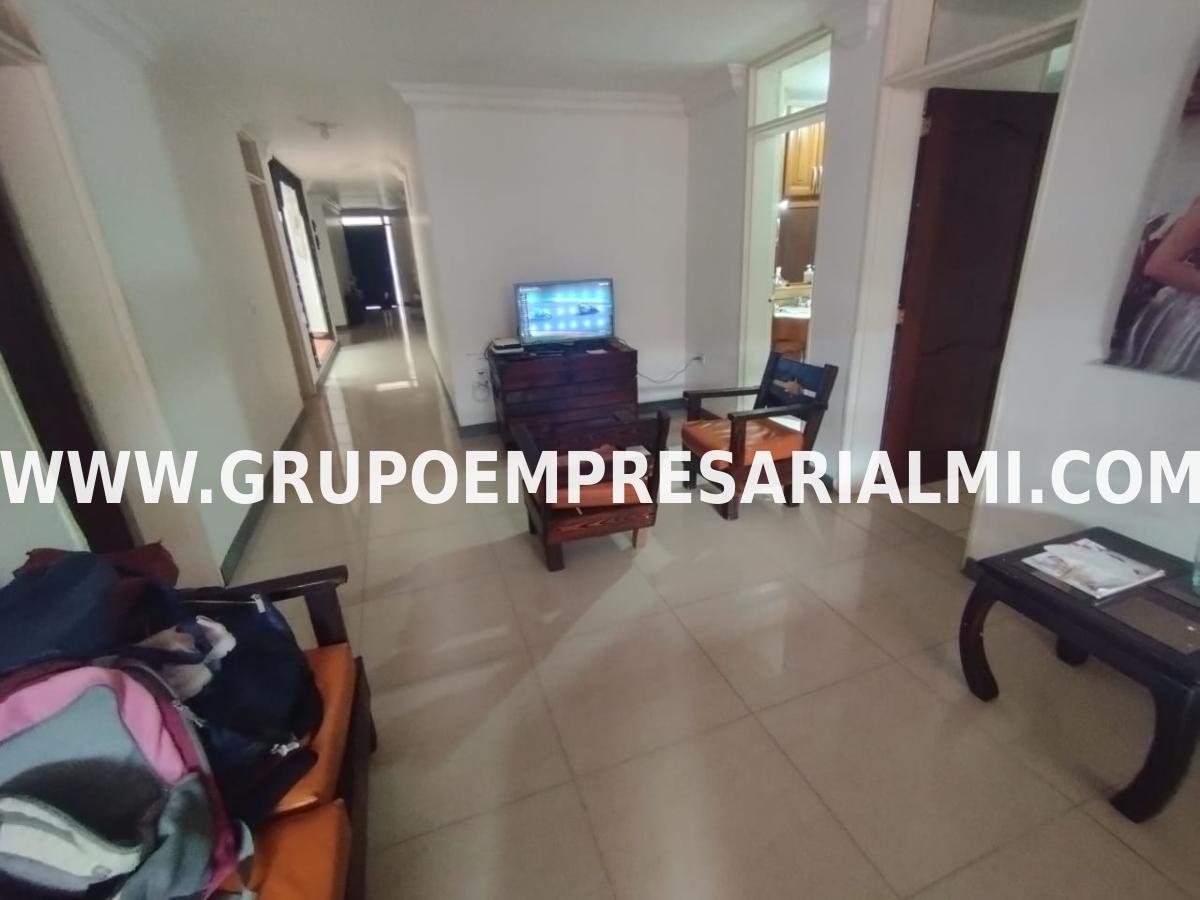 AMPLIA CASA COMERCIAL EN ARRIENDO - SECTOR CALASANZ COD: 19055