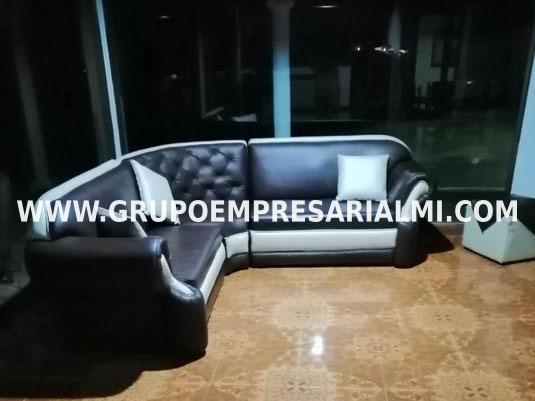ESPECTACULAR CASA AMOBLADA EN ARRIENDO - SECTOR EL PEÑOL COD: 22416