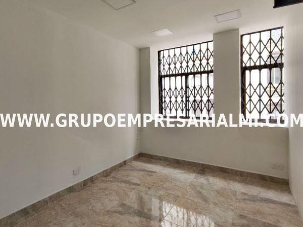 CÓMODO LOCAL EN ARRIENDO - SECTOR CENTRO DE LA CIUDAD  COD: 29345