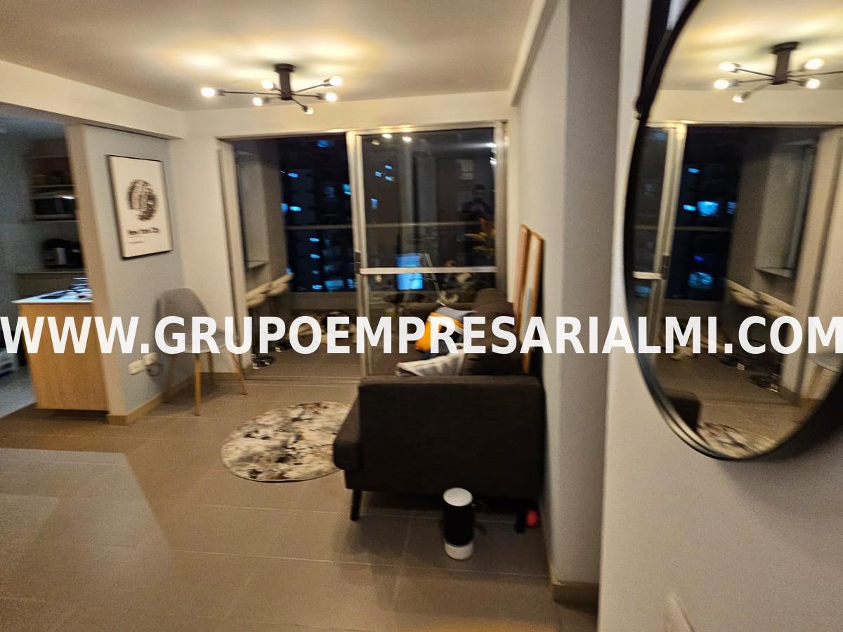 HERMOSO APARTAMENTO EN ARRIENDO - SECTOR LOMA LOS BERNAL COD: 29654