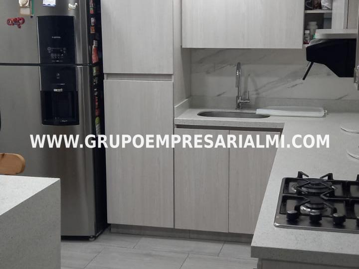 ESPECTACULAR CASA BIFAMILIAR EN VENTA - SECTOR CASTILLA COD: 29840 ESPECTACULAR CASA BIFAMILIAR EN VENTA - SECTOR CASTILLA COD: 29840