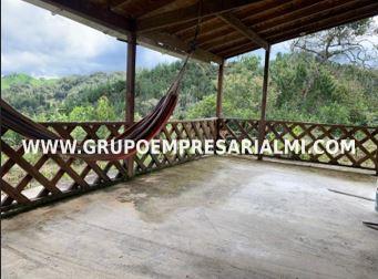ESPECTACULAR CASA FINCA EN VENTA - SECTOR ABEJORRAL ANTIOQUIA COD: 29846
