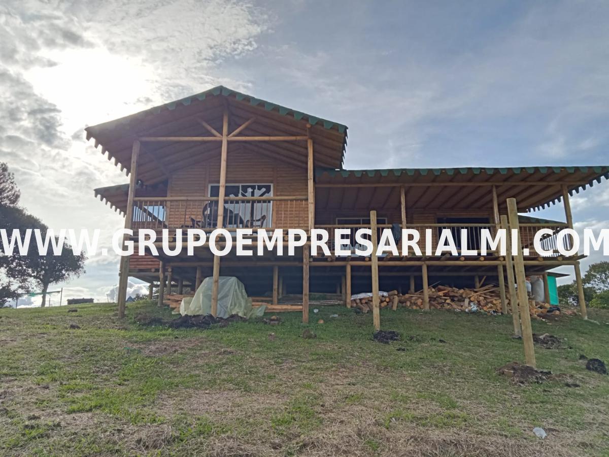 BONITO CASA LOTE EN VENTA - SECTOR  VÍA A LA CRISTALINA COD: 30039