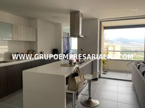 GRANDIOSO APARTAMENTO AMOBLADO EN ARRIENDO - SECTOR CIUDAD DEL RÍO COD: 30076
