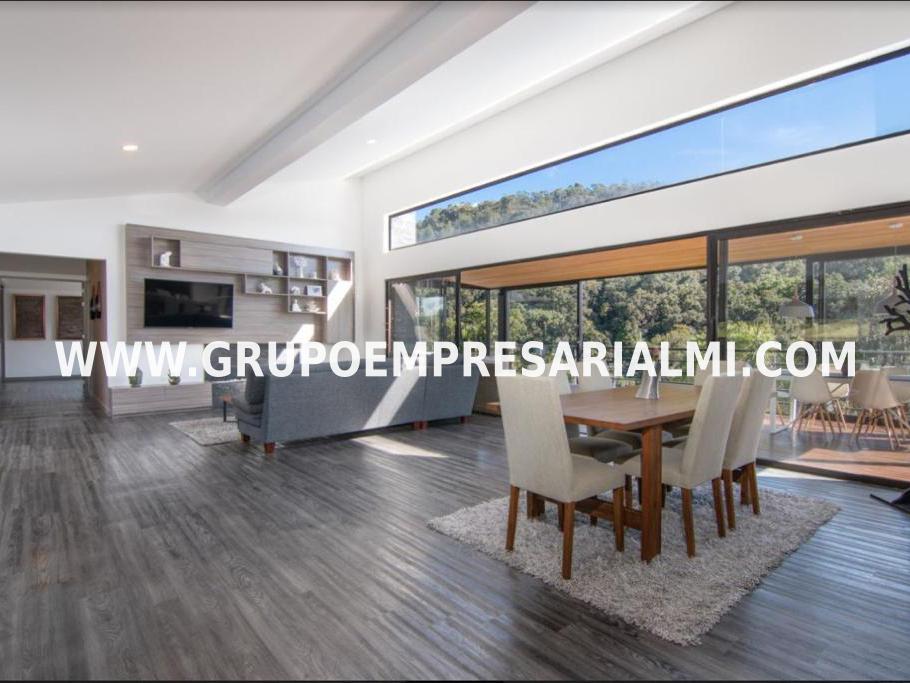 ESPECTACULAR CASA UNIFAMILIAR EN VENTA - SECTOR PALMAS COD: 30156