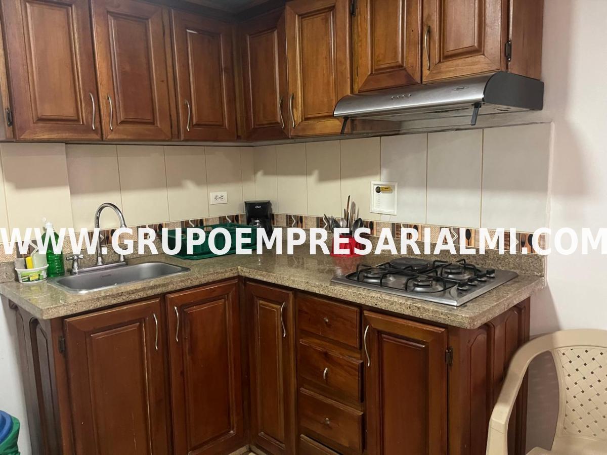 BONITO APARTAMENTO AMOBLADO EN ARRIENDO - SECTOR FLORESTA  COD: 30186