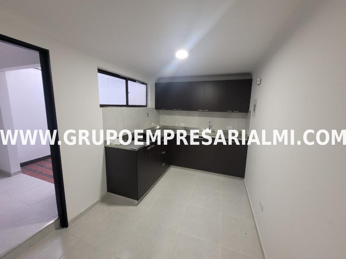 ACOGEDORA CASA EN VENTA - SECTOR BELÉN COD: 30232