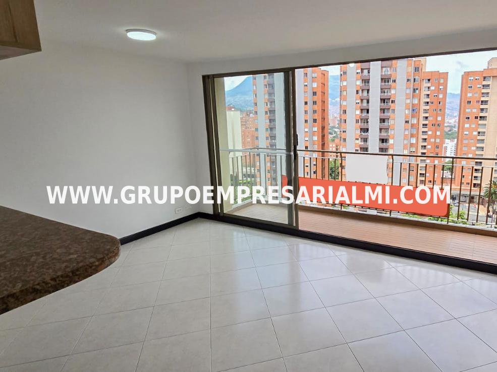 BONITO APARTAMENTO EN ARRIENDO - SECTOR LOMA DE LOS BERNAL COD: 31146