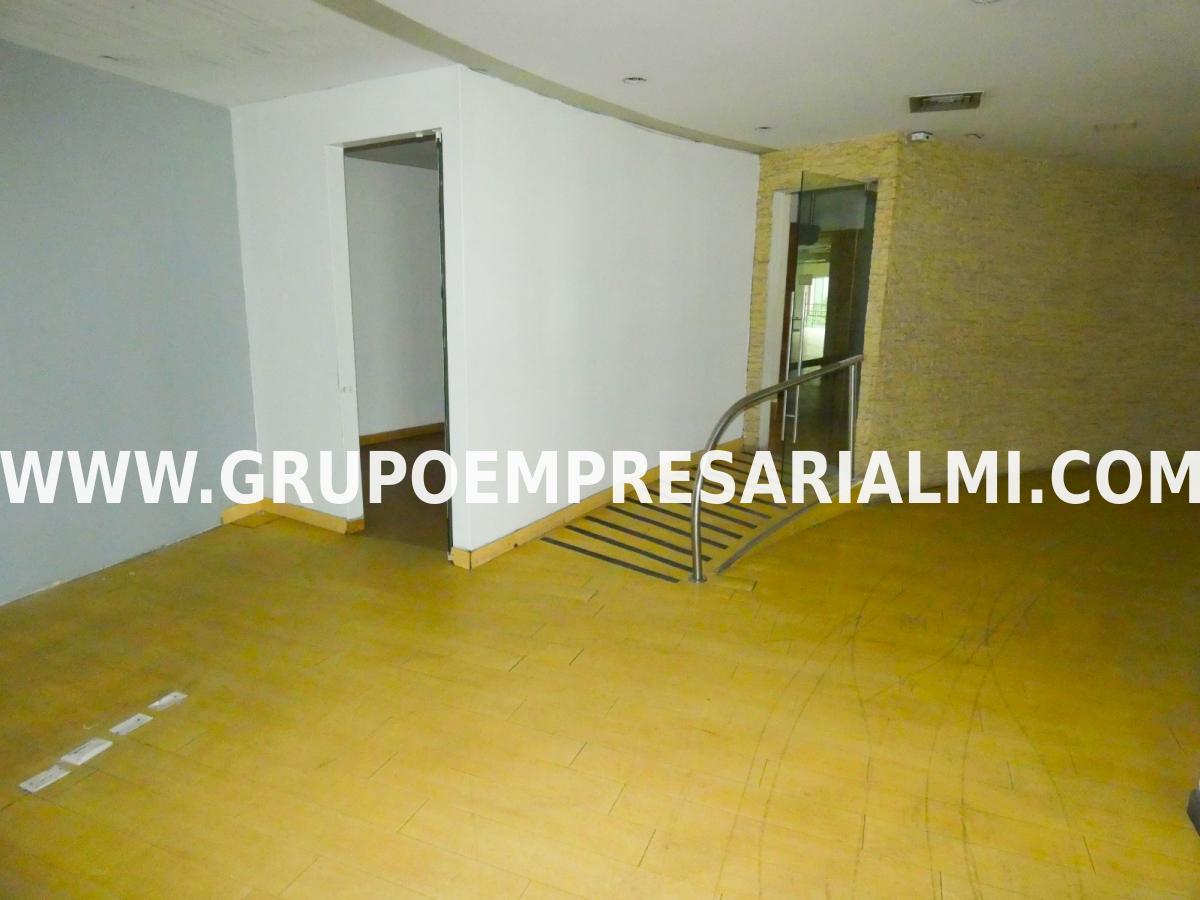 CÓMODO LOCAL EN ARRIENDO - SECTOR MILLA DE ORO COD: 31211 CÓMODO LOCAL EN ARRIENDO - SECTOR MILLA DE ORO COD: 31211