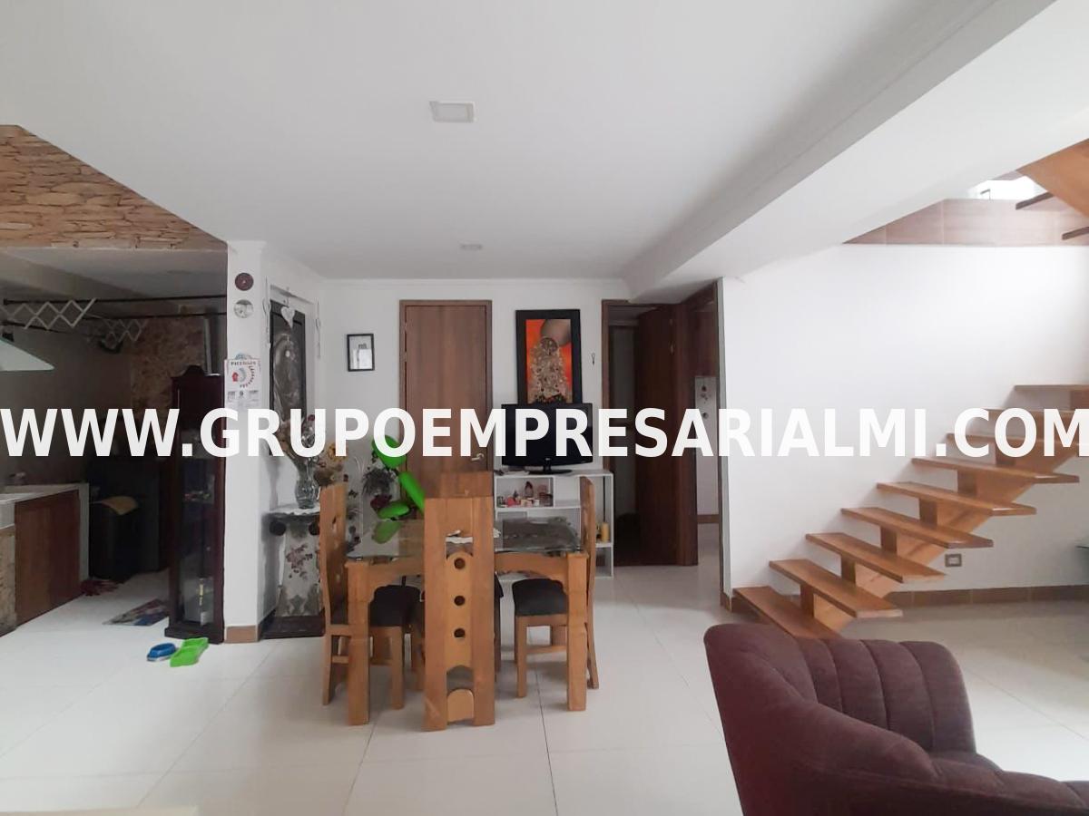 GRANDIOSA CASA EN VENTA - SECTOR ALCALÁ COD: 31420