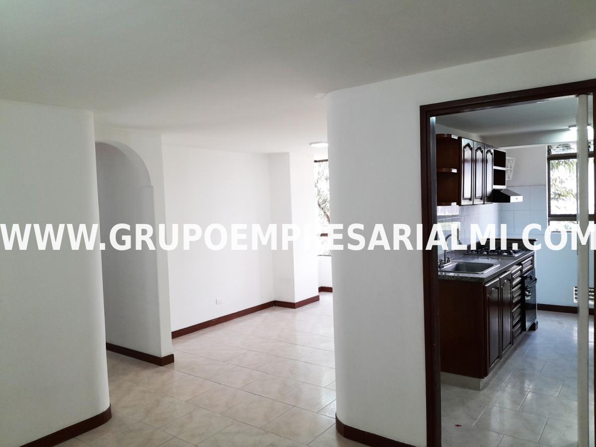 HERMOSO APARTAMENTO EN ARRIENDO - SECTOR CASTROPOL COD: 31876