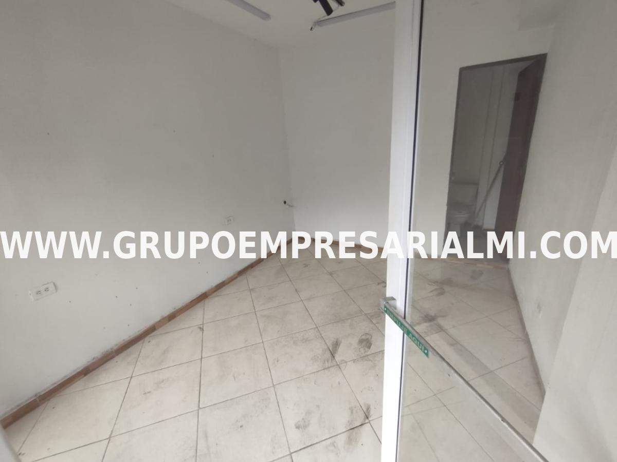HERMOSO LOCAL EN VENTA - SECTOR LA CANDELARIA COD: 32013