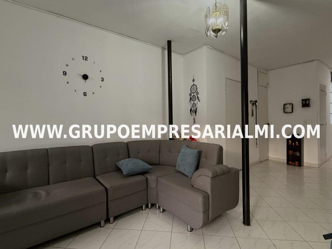 ESPECTACULAR APARTAMENTO EN ARRIENDO - SECTOR MIRAVALLE COD: 32086 ESPECTACULAR APARTAMENTO EN ARRIENDO - SECTOR MIRAVALLE COD: 32086
