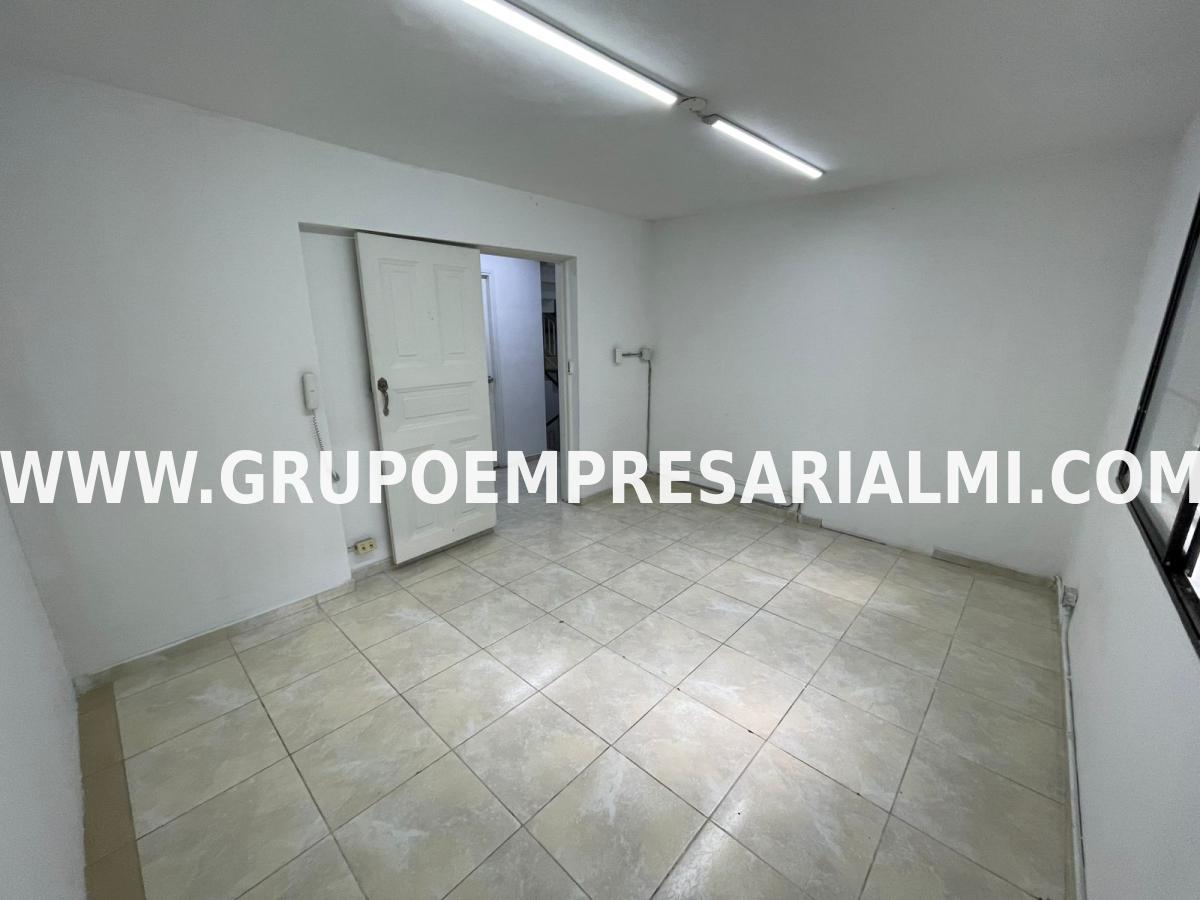 ESPECTACULAR OFICINA EN ARRIENDO - SECTOR SURAMERICANA COD: 32156