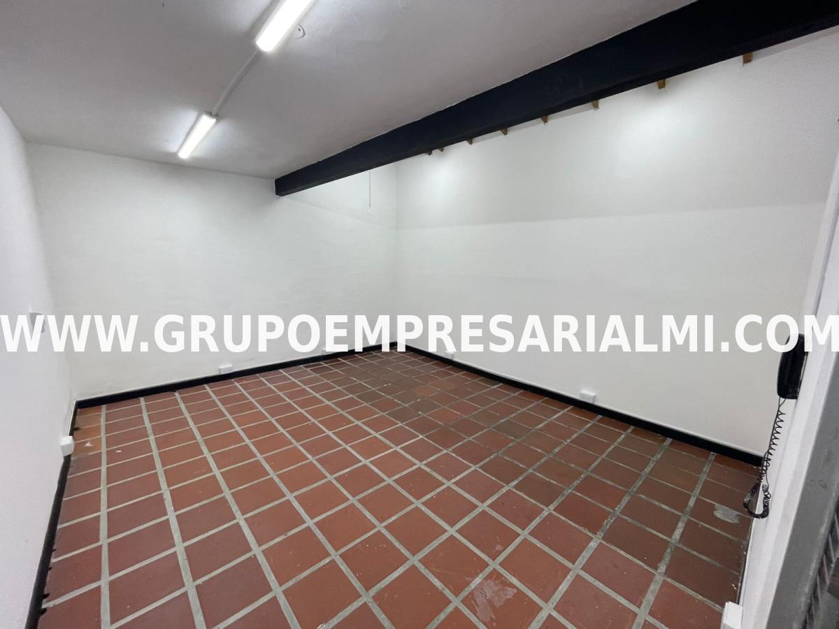 AGRADABLE OFICINA EN ARRIENDO - SECTOR EL ESTADIO COD: 32160 AGRADABLE OFICINA EN ARRIENDO - SECTOR EL ESTADIO COD: 32160