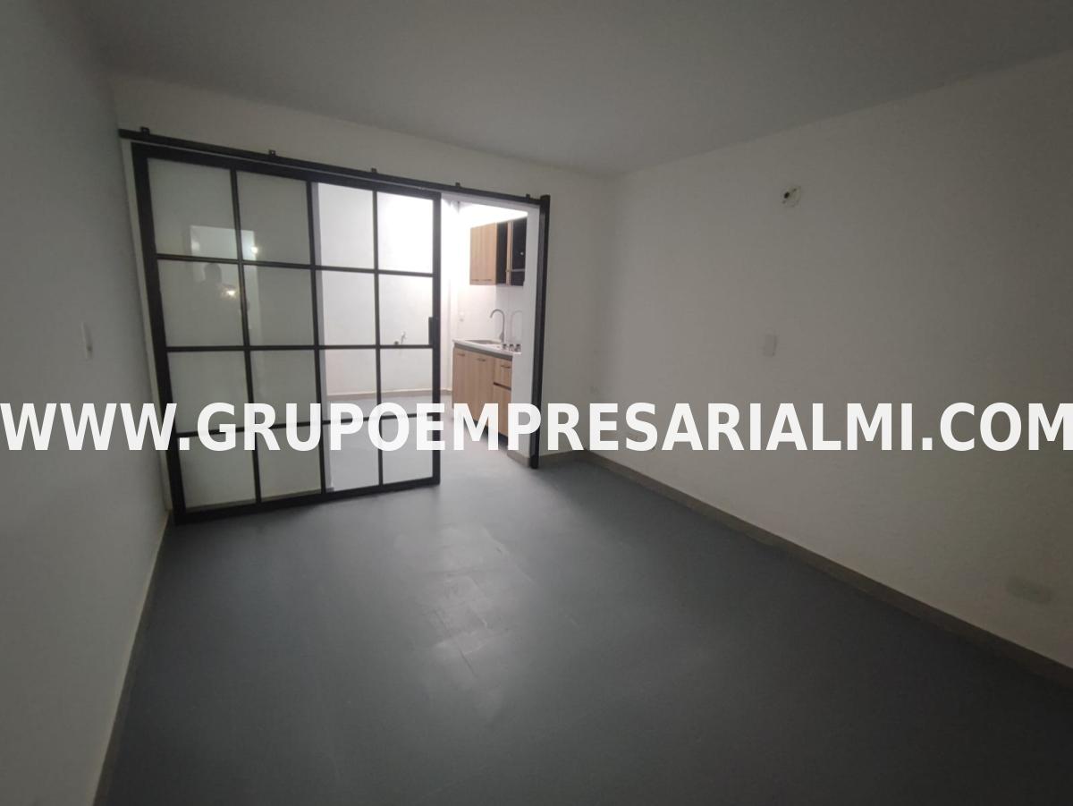 ACOGEDOR APARTAESTUDIO EN ARRIENDO - SECTOR SANTA TERESITA COD: 32163