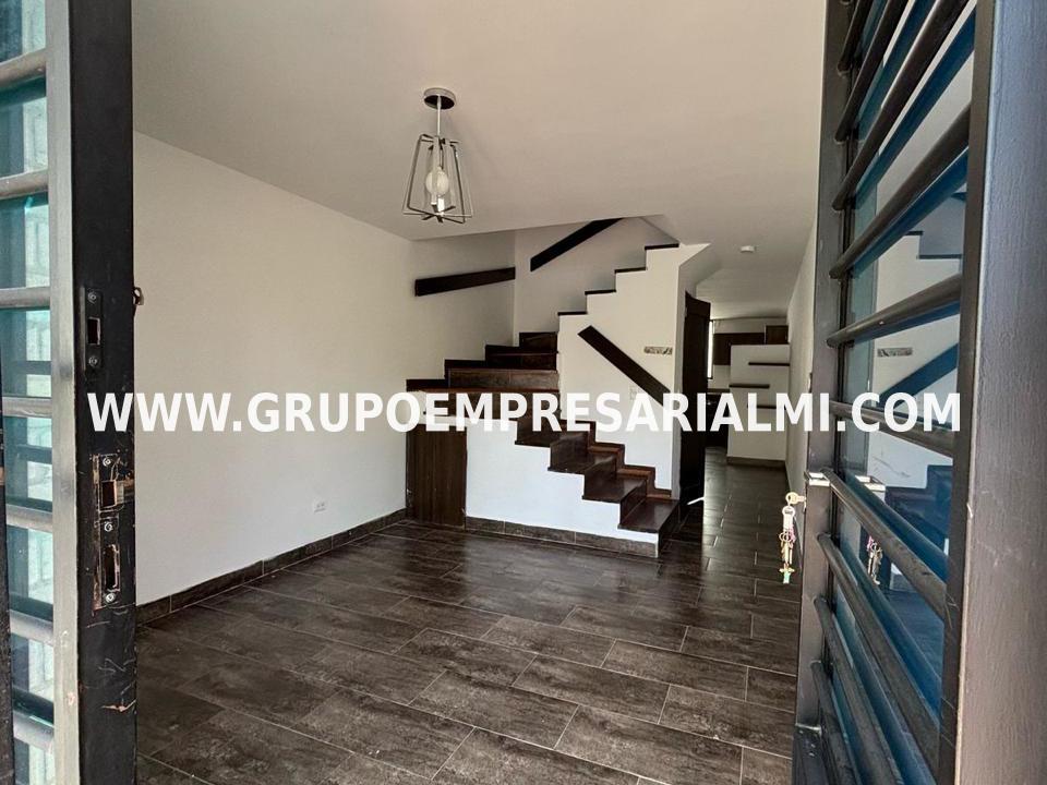 FABULOSA CASA EN VENTA - SECTOR BELLA VISTA  COD: 32231
