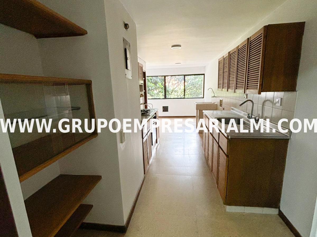 HERMOSO APARTAMENTO EN ARRIENDO - SECTOR LAURELES COD: 32344