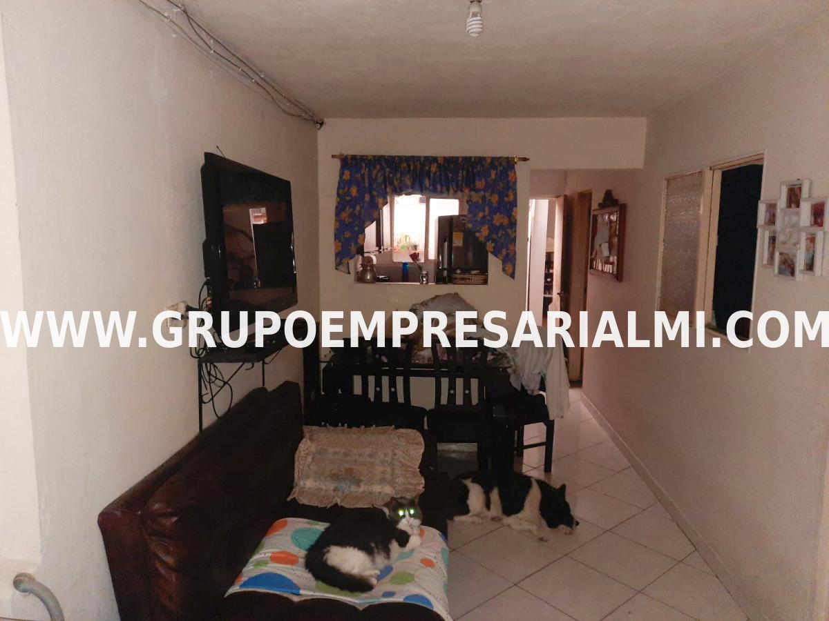ACOGEDORA CASA EN VENTA - SECTOR SALVADOR  COD: 32469