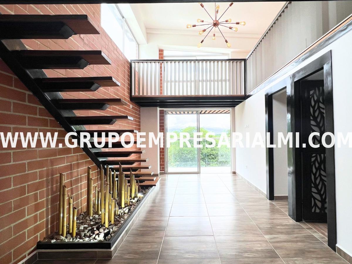 GRANDIOSO APARTAMENTO DÚPLEX EN VENTA - SECTOR LETICIA COD: 32678