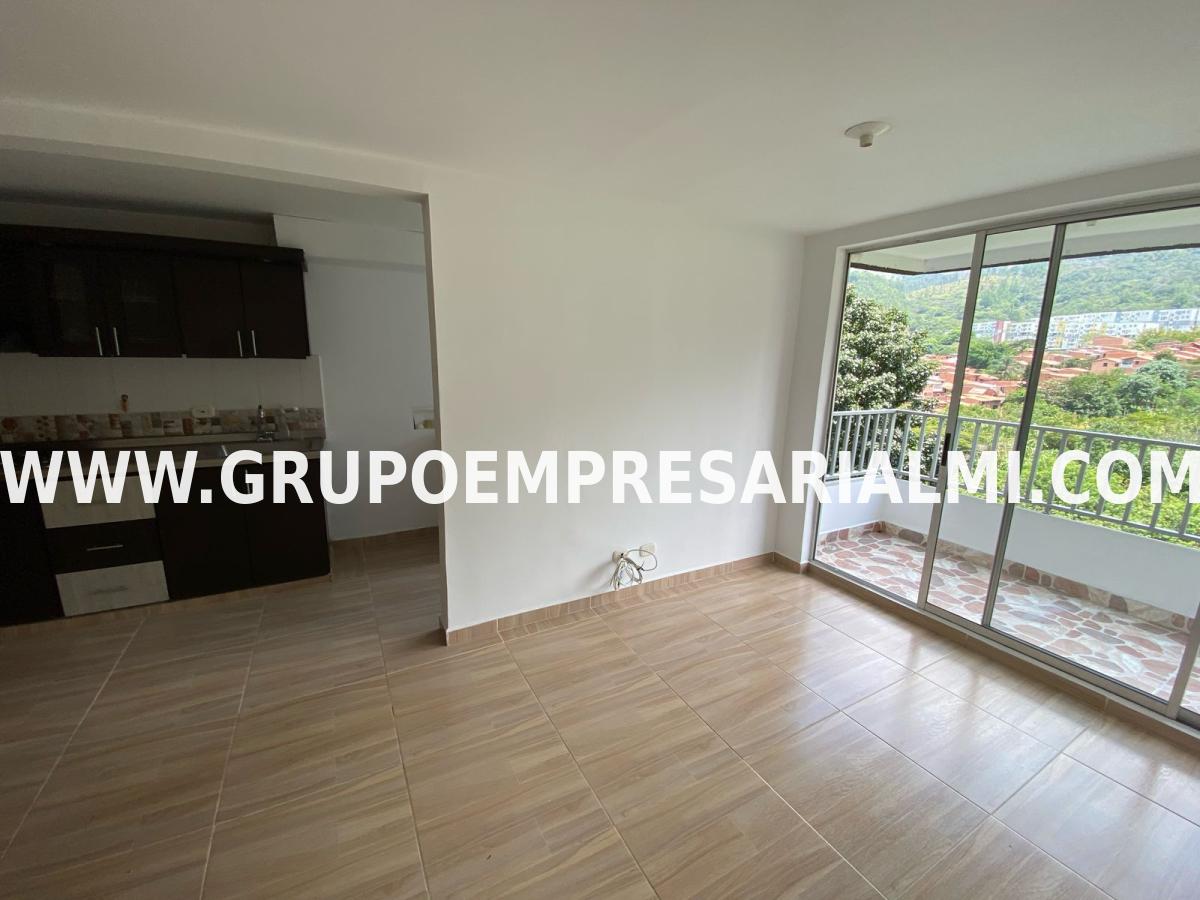 CÓMODO APARTAMENTO EN ARRIENDO - SECTOR NAVARRA COD: 4595