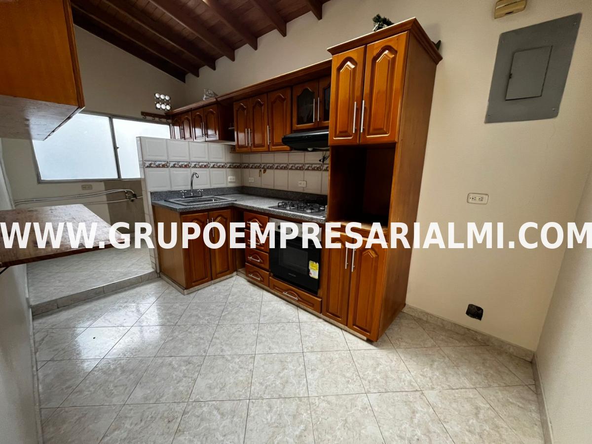 APARTAMENTO DÚPLEX EN ARRIENDO - SECTOR EL VELÓDROMO COD: 26487