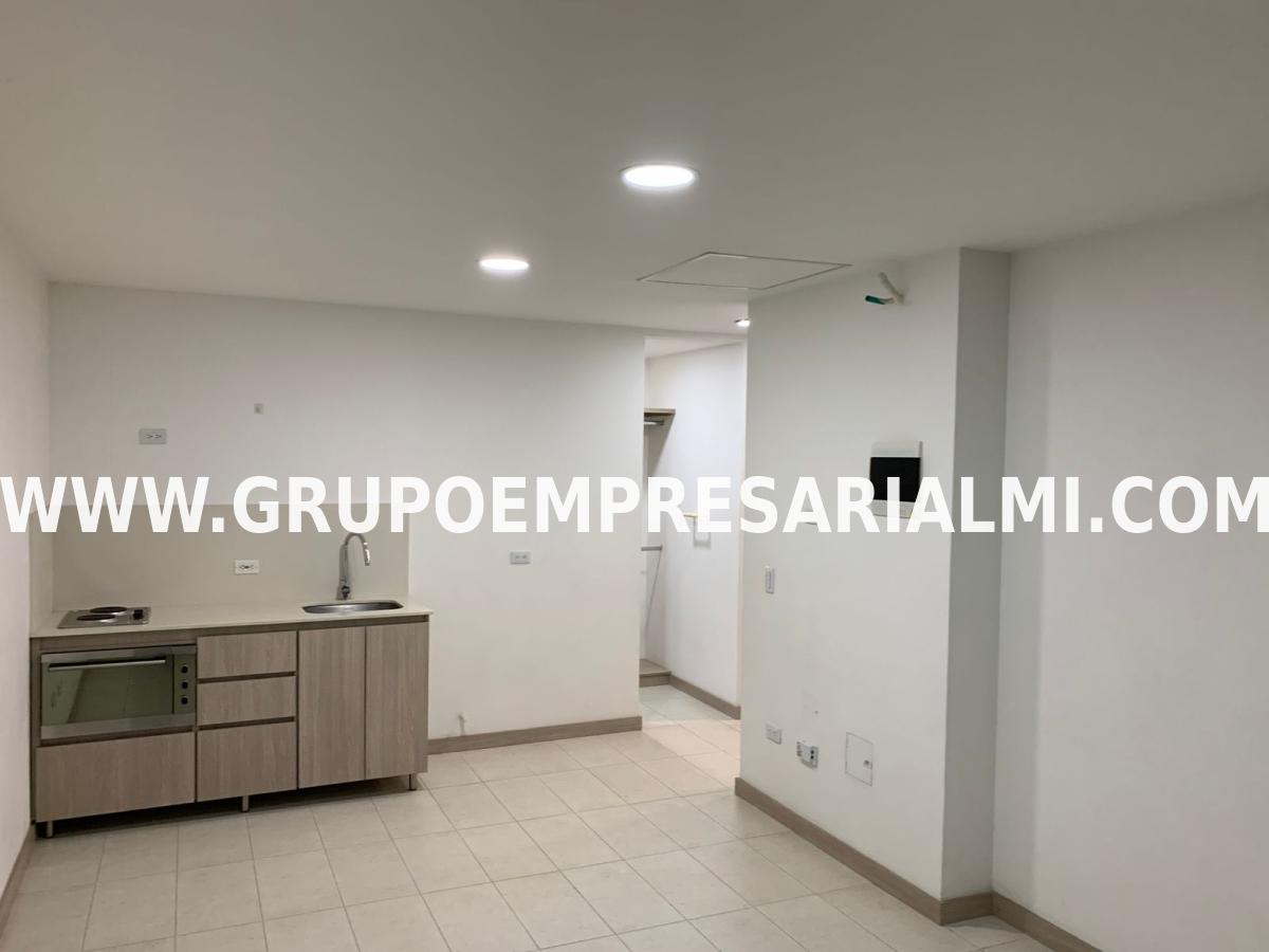 CÓMODA OFICINA EN ARRIENDO - SECTOR LA FLORESTA COD: 33556