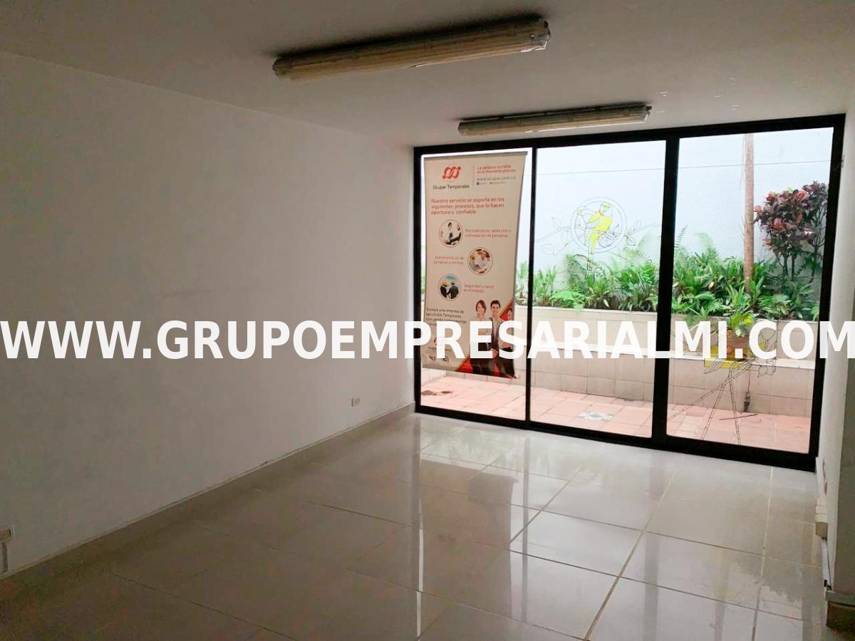 FABULOSA CASA COMERCIAL EN ARRIENDO - SECTOR EL NOGAL COD: 33566