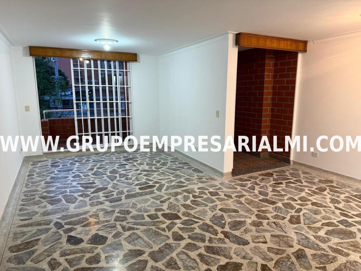 GRANDIOSO APARTAMENTO EN ARRIENDO - SECTOR LAURELES COD: 33576