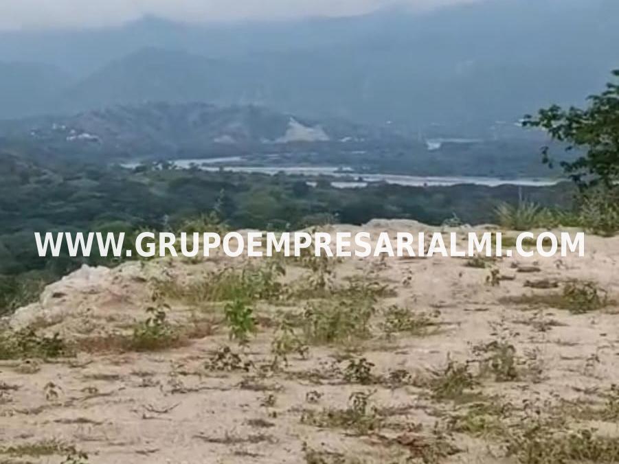 ESPECTACULAR LOTE EN VENTA - SECTO EL CIRUELAR COD: 33593