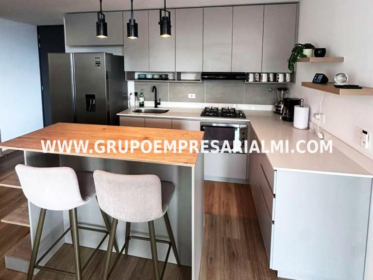 APARTAMENTO AMOBLADO EN ARRIENDO - SECTOR LOMA DEL BARRO COD: 33628
