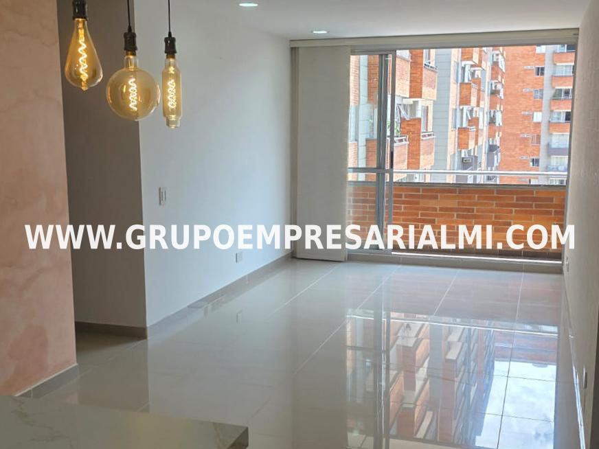 GRADIOSO APARTAMENTO EN ARRIENDO - SECTOR CIUDAD DEL RIO COD: 33770