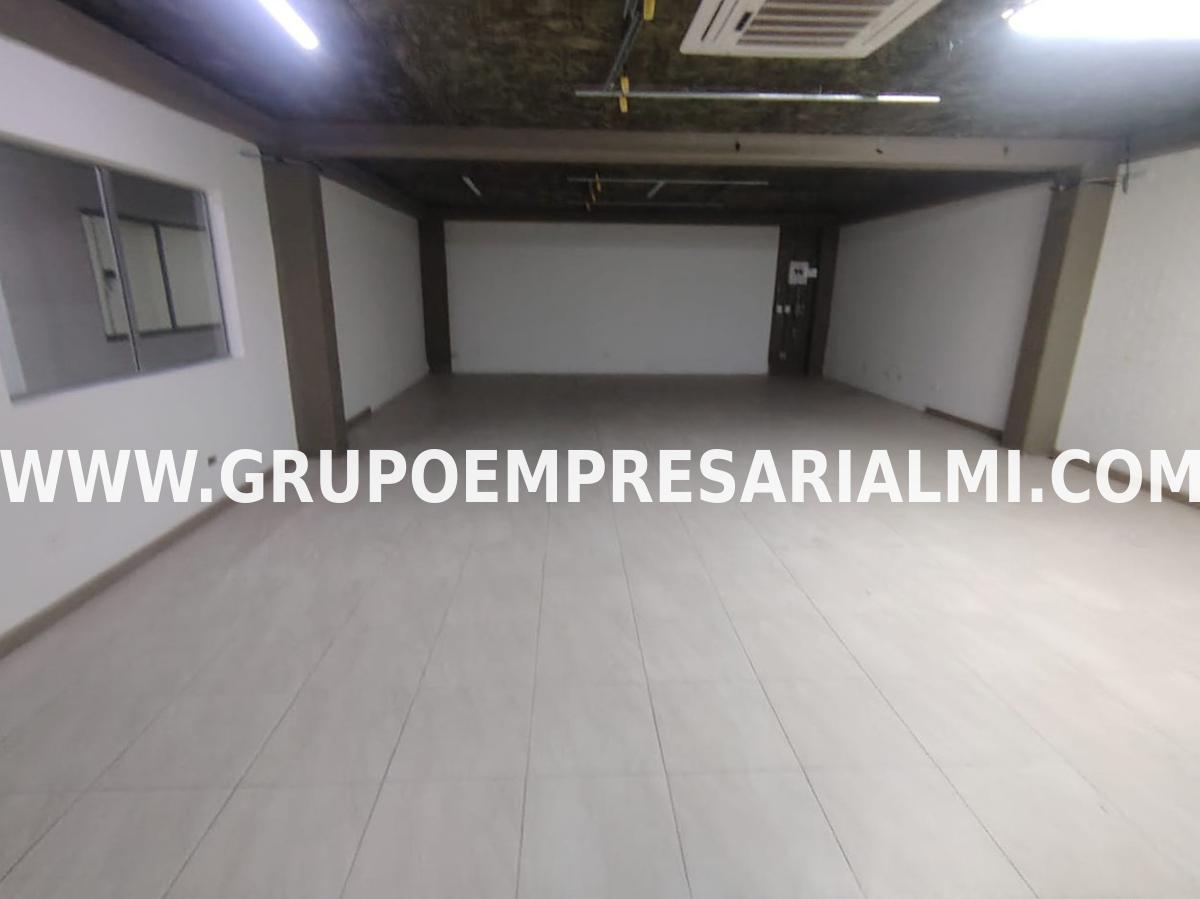 ESPLENDIDA OFICINA EN ARRIENDO - SECTOR SIMÓN BOLÍVAR COD: 33851