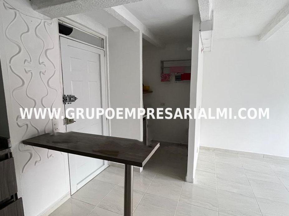 AGRADABLE APARTAMENTO EN VENTA - SECTOR PAJARITO / ROBLEDO COD: 33859